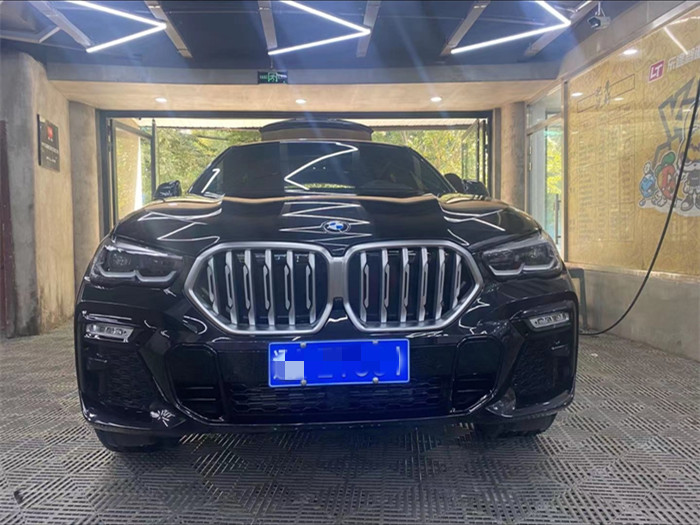 宝马X6