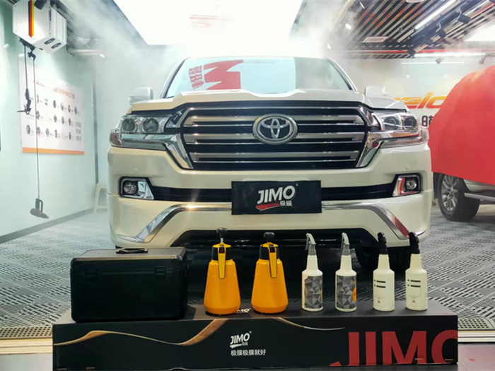 丰田兰德酷路泽