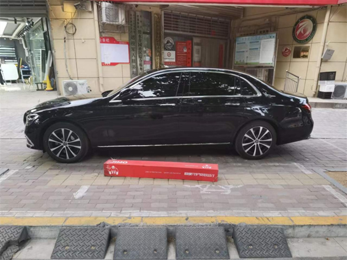 奔驰-E350eL